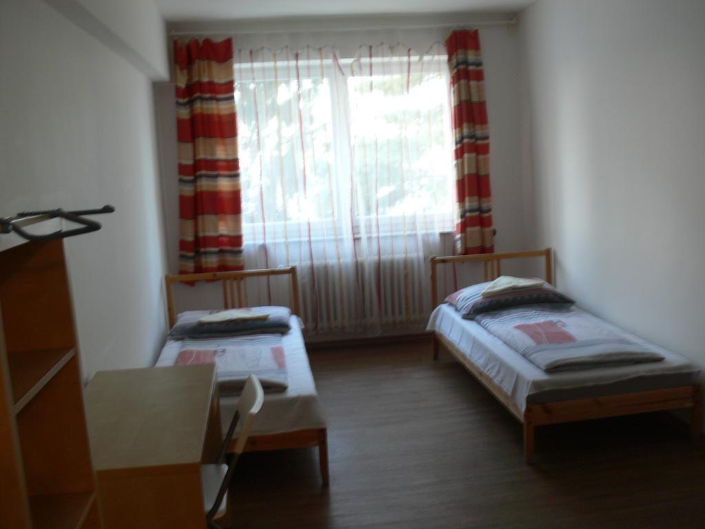 Lazza Motel เบอร์โน ภายนอก รูปภาพ
